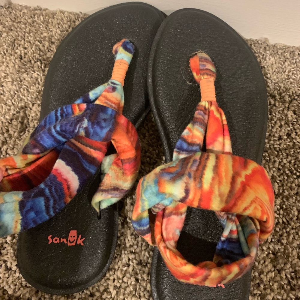 Sanuk sandals